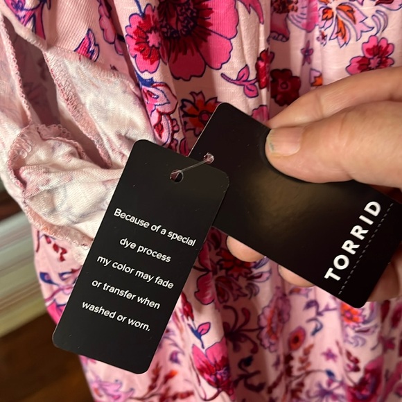 NWT Super Soft Torrid Knit Top Punk Floral -lace trim/SS/knit/ stretch Sz 5X - Picture 9 of 13